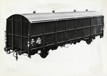 169839 Afbeelding van de gesloten goederenwagen (schuifwandwagen) nr. NS 38000 (type Hbs-t, serie NS 38000-38499) van de N.S.